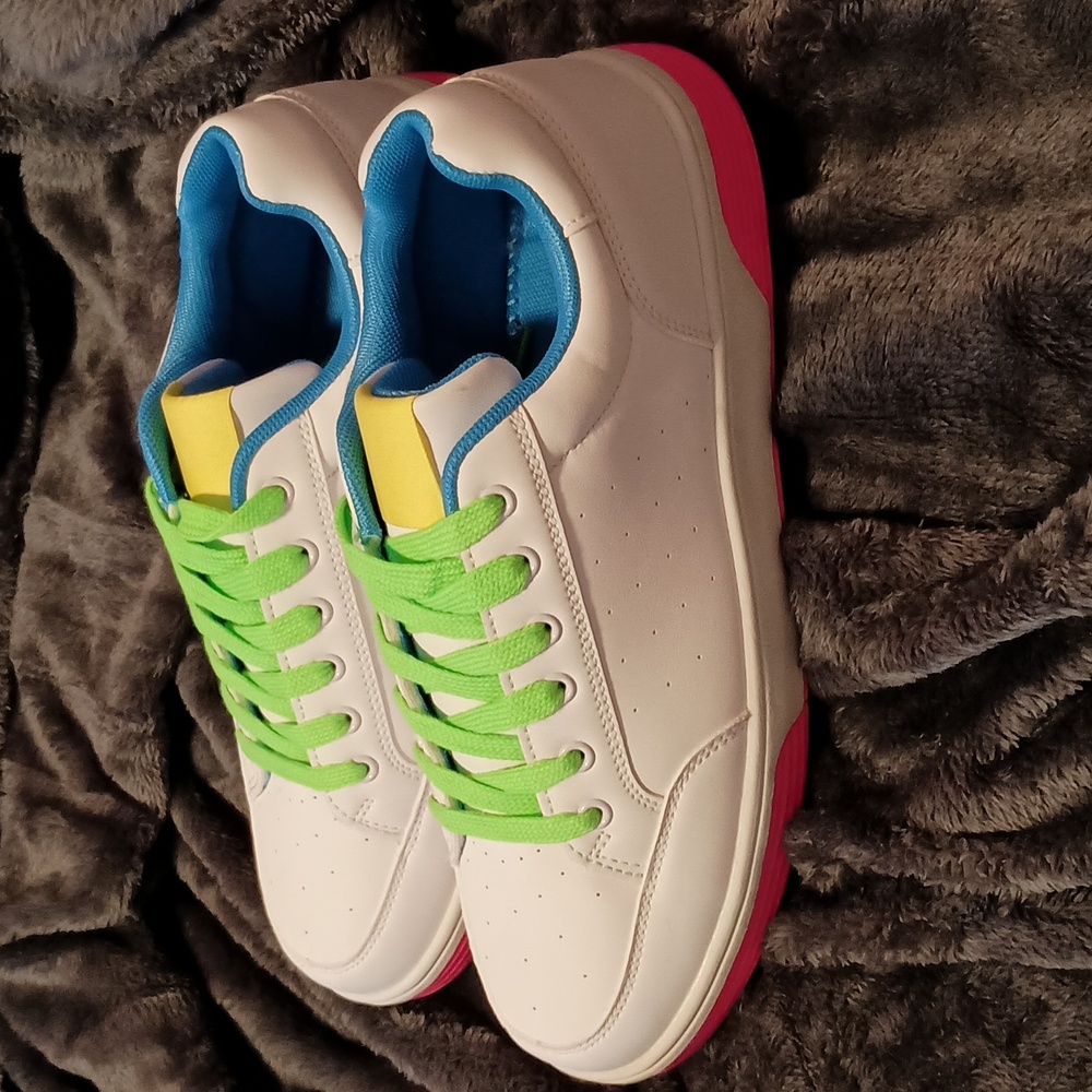 Multi colored Shoes - Picture 2 of 6
